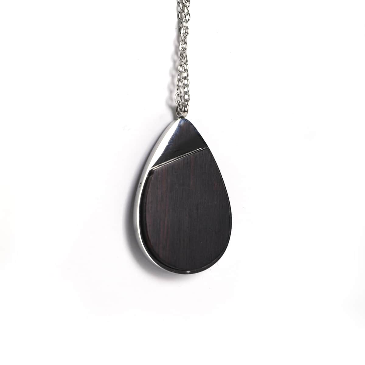 Teardrop wood necklace